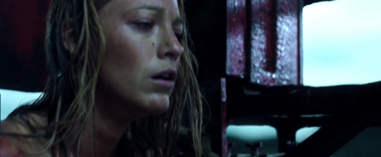 theshallows-blakelively-04267.jpg