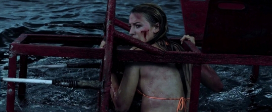 theshallows-blakelively-04437.jpg