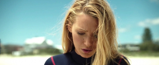 theshallows-blakelively-04785.jpg