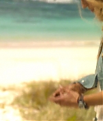theshallows-blakelively-00344.jpg