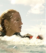 theshallows-blakelively-00504.jpg