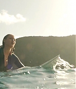 theshallows-blakelively-00638.jpg