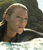 theshallows-blakelively-01229.jpg