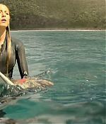 theshallows-blakelively-01265.jpg