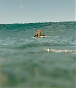 theshallows-blakelively-01302.jpg