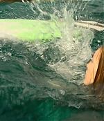 theshallows-blakelively-01361.jpg