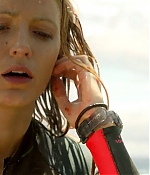 theshallows-blakelively-01741.jpg