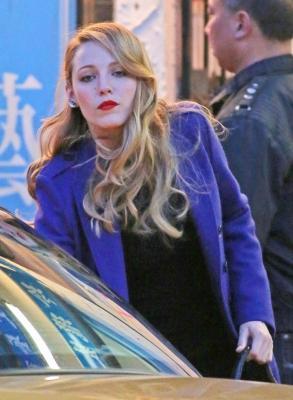 Click to view full size image
==============
blake-lively-trades-her-classic-age-of-adaline-clothes-02.jpg blake-lively-trades-her-classic-age-of-adaline-clothes-02.jpg