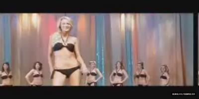 ElvisAndAnnabelle-Trailer-013.jpg
