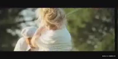 ElvisAndAnnabelle-Trailer-045.jpg