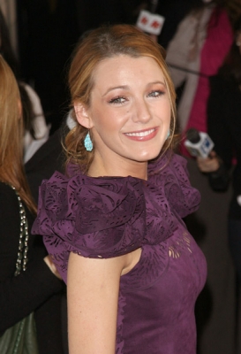 blakelively_motionpicturegala40.jpg