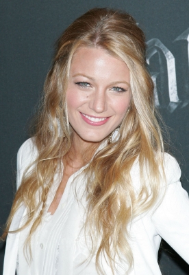 Click to view full size image
==============
BlakeLively-CinemaCon11_76.jpg BlakeLively-CinemaCon11_76.jpg