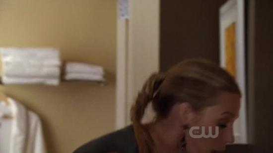 S03E08_456.jpg
