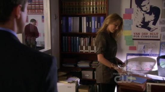S03E09_242.jpg