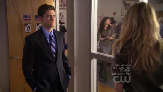 S03E09_251.jpg