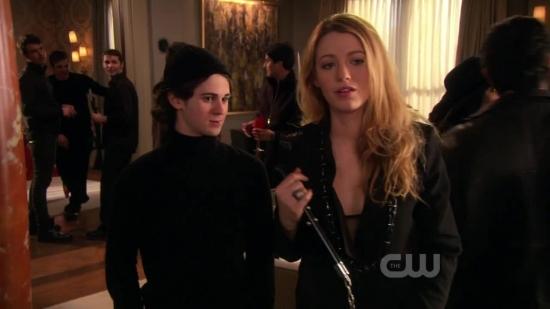 S03E17_305.jpg