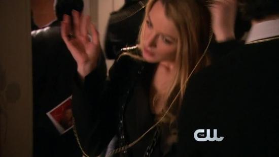 S03E17_372.jpg
