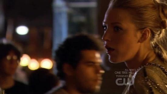 Click to view full size image
==============
S04E02_569.jpg S04E02_569.jpg