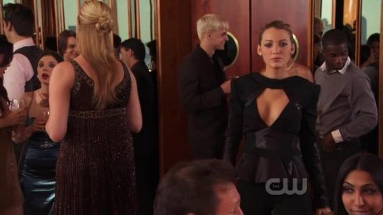 Click to view full size image
==============
S04E06_380.jpg S04E06_380.jpg