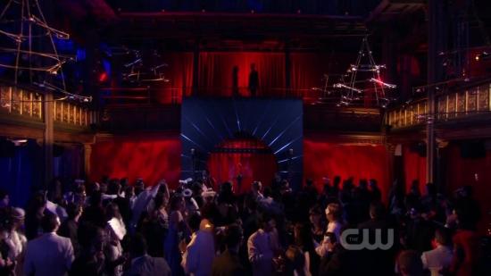 S04E09_617.jpg
