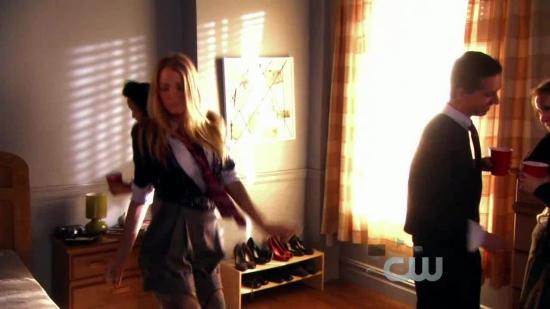 Click to view full size image
==============
S04E11_135.jpg S04E11_135.jpg