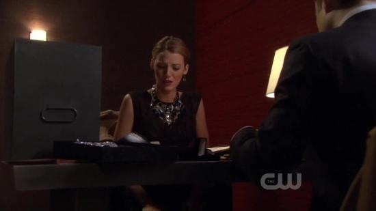 Click to view full size image
==============
S04E12_295.jpg S04E12_295.jpg