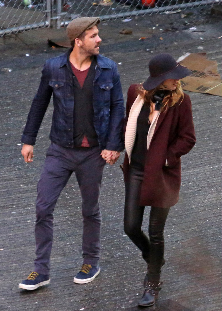 blake-lively-ryan-reynolds-hold-hands-most-adorable-couple-11.jpg