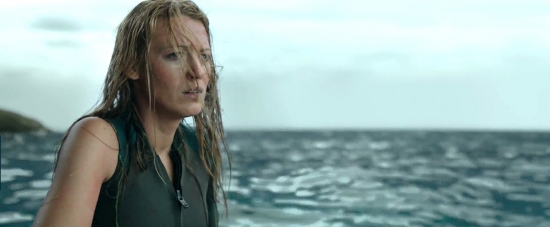 theshallows-blakelively-03723.jpg
