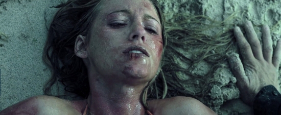theshallows-blakelively-04670.jpg
