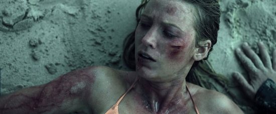 theshallows-blakelively-04742.jpg