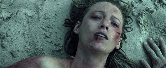 theshallows-blakelively-04754.jpg