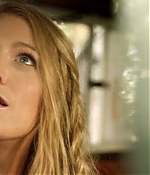 theshallows-blakelively-00209.jpg