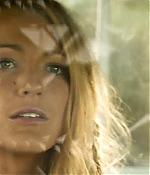 theshallows-blakelively-00245.jpg