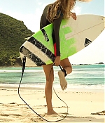 theshallows-blakelively-00471.jpg