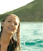 theshallows-blakelively-00684.jpg