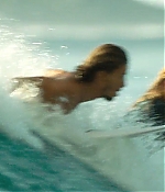 theshallows-blakelively-00773.jpg