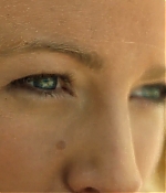 theshallows-blakelively-00857.jpg