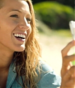 theshallows-blakelively-00904.jpg