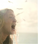 theshallows-blakelively-01481.jpg