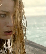 theshallows-blakelively-01581.jpg