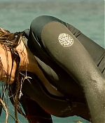 theshallows-blakelively-01668.jpg