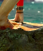theshallows-blakelively-01674.jpg