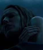 theshallows-blakelively-02046.jpg