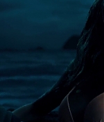 theshallows-blakelively-02056.jpg