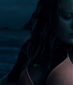 theshallows-blakelively-02060.jpg