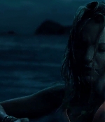 theshallows-blakelively-02098.jpg