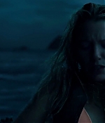 theshallows-blakelively-02136.jpg