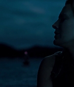 theshallows-blakelively-02214.jpg