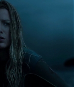 theshallows-blakelively-02296.jpg