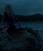 theshallows-blakelively-02306.jpg